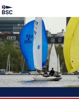 Zweiter Segeltag bei der Frühjahres Verbandsregatta III beim @nrv.1868 auf der Alster. Plätze 11, 6, und 15, man kann sagen es läuft, immerhin ist das Team gestern zum ersten mal an Board eines Drachen gestiegen.

Fotos @segel_foto